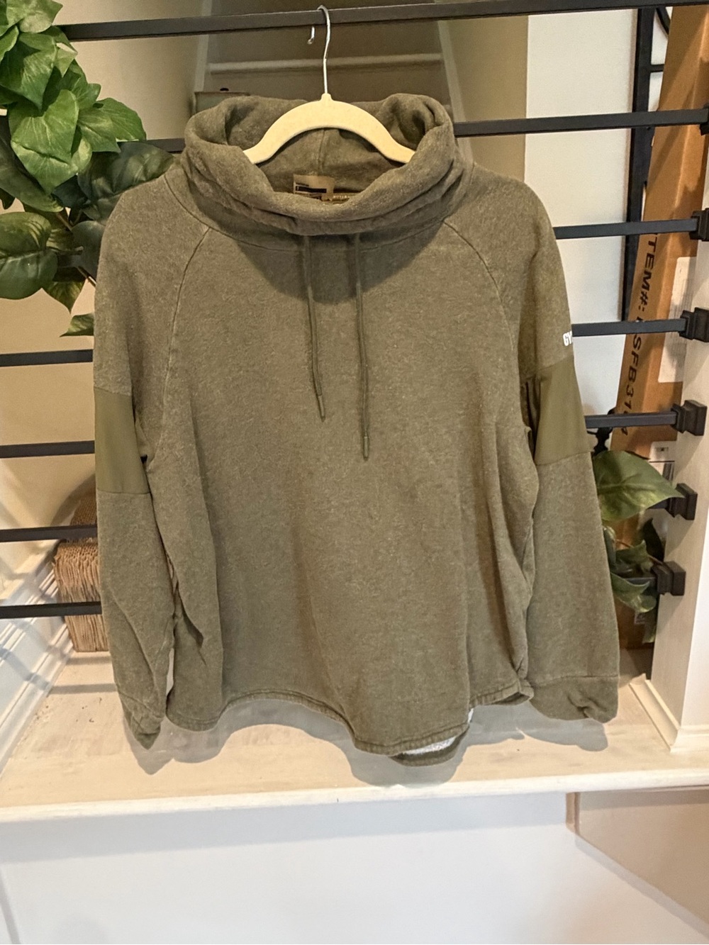 Gymshark Olive Green Cowl Neck Pullover Sweatshirt Size Small